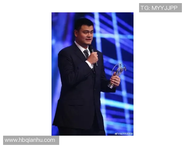 姚明西装套装展现优雅气质引领时尚潮流的全新风尚