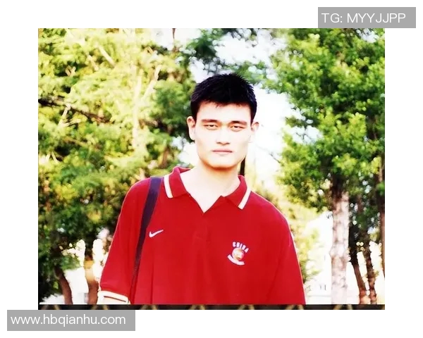 姚明身高直观感受：他在篮球场上的身影有多高大威猛